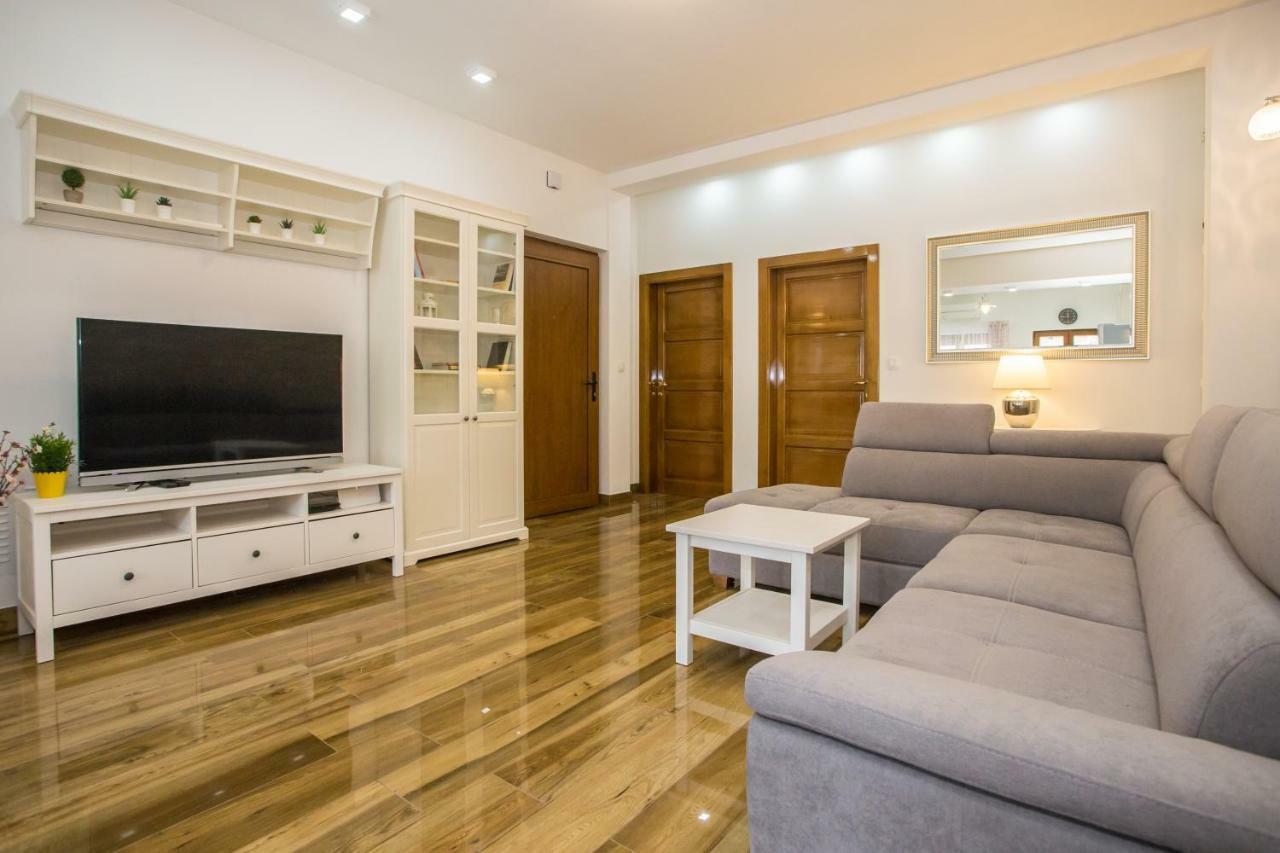 Exclusive Apartment Magnolia โปเรช ภายนอก รูปภาพ