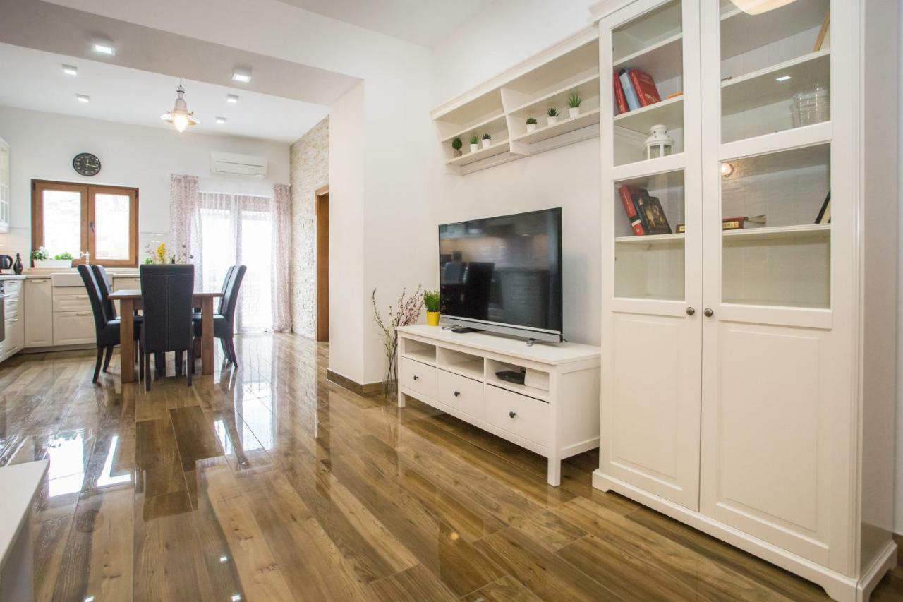 Exclusive Apartment Magnolia โปเรช ภายนอก รูปภาพ